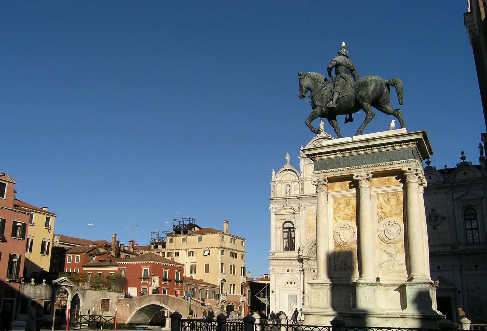 San Bartolomeo Statue
